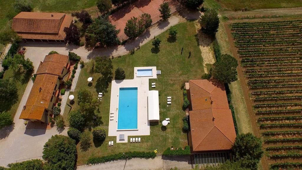 Tenuta Lamborghini Golf & Resort Panicale Exterior foto